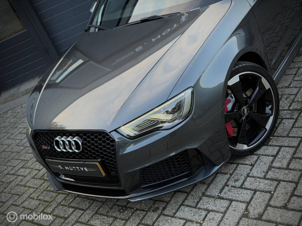 Audi RS3 Audi RS3 2.5 TFSI RS3 Quattro, Pano. B&O, RS-Seats, Carbon, 430PK,