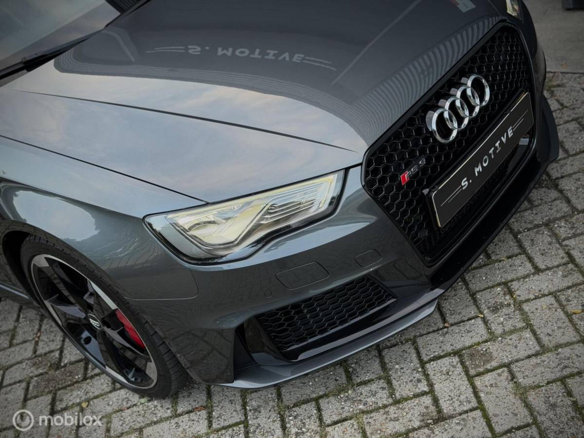 Audi RS3 Audi RS3 2.5 TFSI RS3 Quattro, Pano. B&O, RS-Seats, Carbon, 430PK,