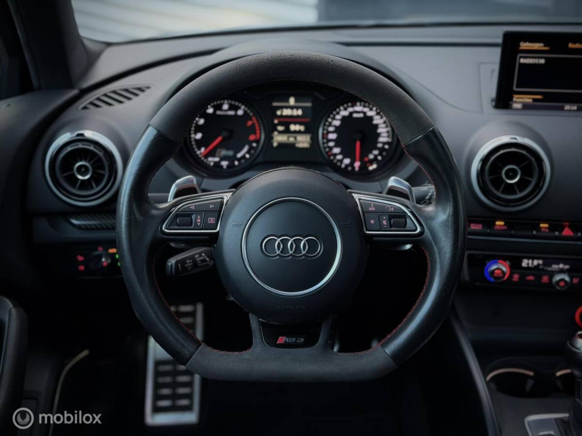 Audi RS3 Audi RS3 2.5 TFSI RS3 Quattro, Pano. B&O, RS-Seats, Carbon, 430PK,