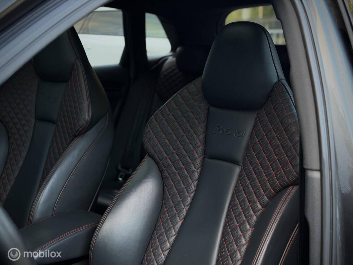 Audi RS3 Audi RS3 2.5 TFSI RS3 Quattro, Pano. B&O, RS-Seats, Carbon, 430PK,