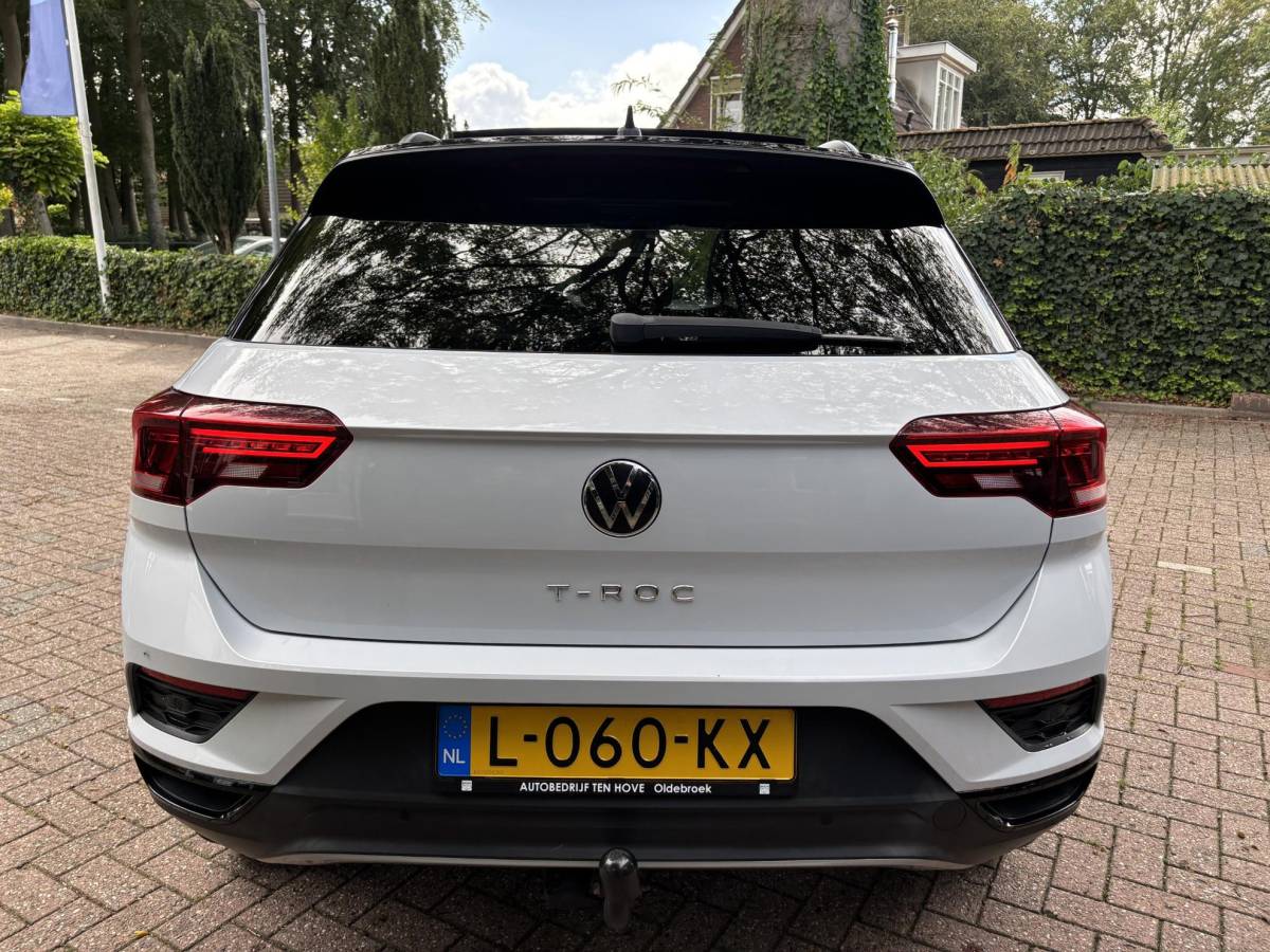 Volkswagen T-Roc Volkswagen T-Roc 1.5 TSI DSG Sport|BlackStyle|Pano|White-Silver Met
