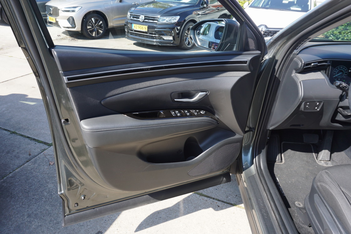 Hyundai Tucson HYUNDAI Tucson 1.6 T-GDi PHEV 265pk AWD Aut. Comfort Carplay