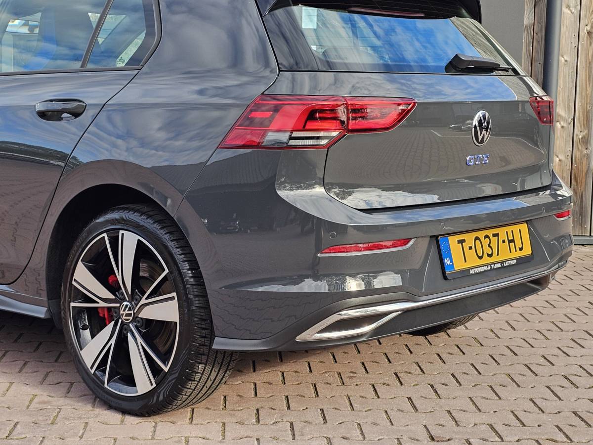 Volkswagen Golf Volkswagen Golf 1.4 eHybrid GTE | LED | ACC | Sporstoelen | Virtual | Navi | App-connect | All-seasons |