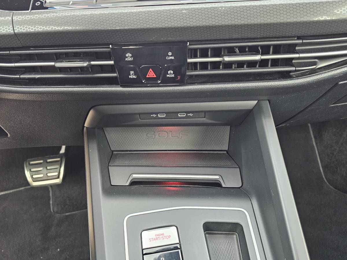 Volkswagen Golf Volkswagen Golf 1.4 eHybrid GTE | LED | ACC | Sporstoelen | Virtual | Navi | App-connect | All-seasons |