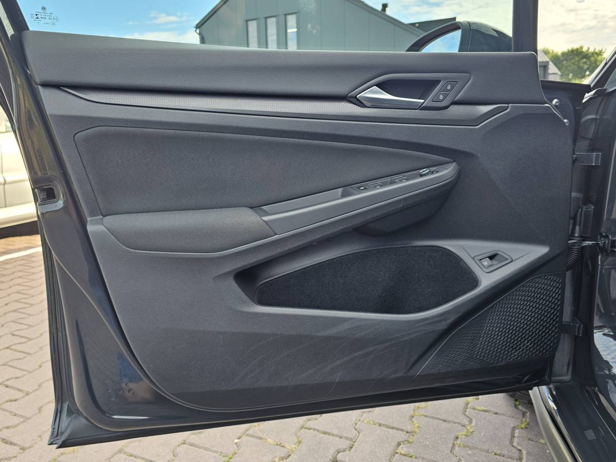 Volkswagen Golf Volkswagen Golf 1.4 eHybrid GTE | LED | ACC | Sporstoelen | Virtual | Navi | App-connect | All-seasons |