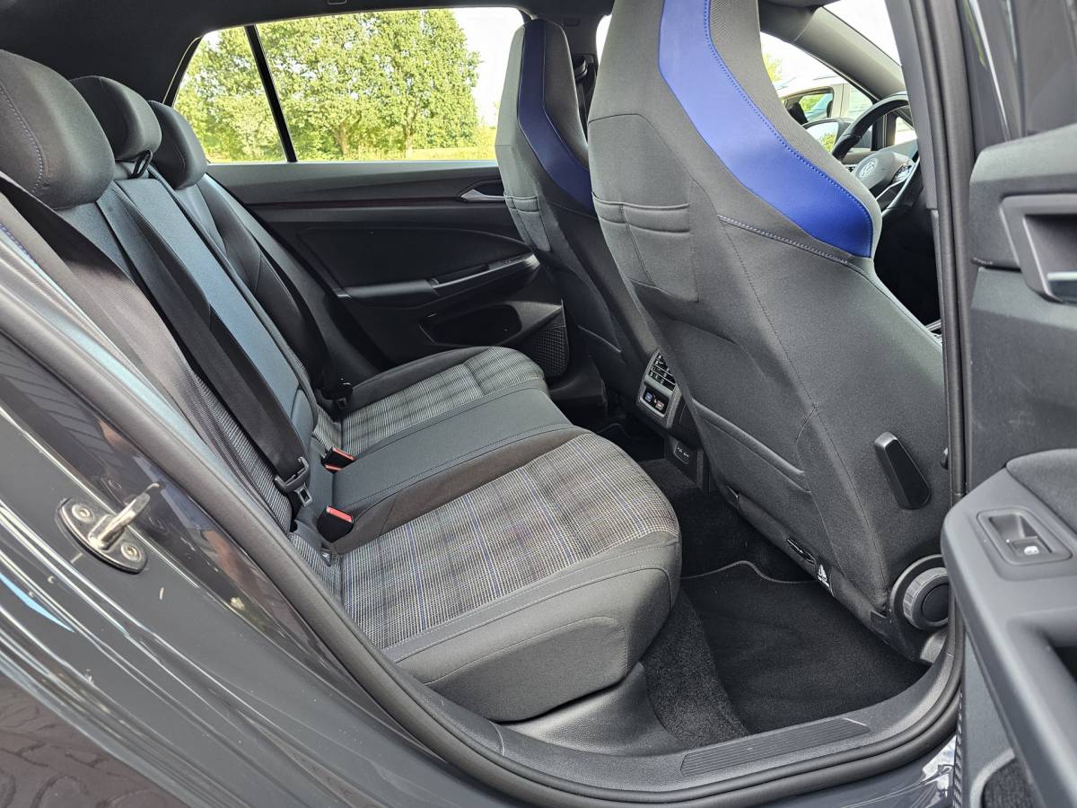 Volkswagen Golf Volkswagen Golf 1.4 eHybrid GTE | LED | ACC | Sporstoelen | Virtual | Navi | App-connect | All-seasons |