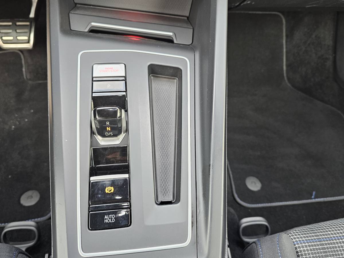 Volkswagen Golf Volkswagen Golf 1.4 eHybrid GTE | LED | ACC | Sporstoelen | Virtual | Navi | App-connect | All-seasons |
