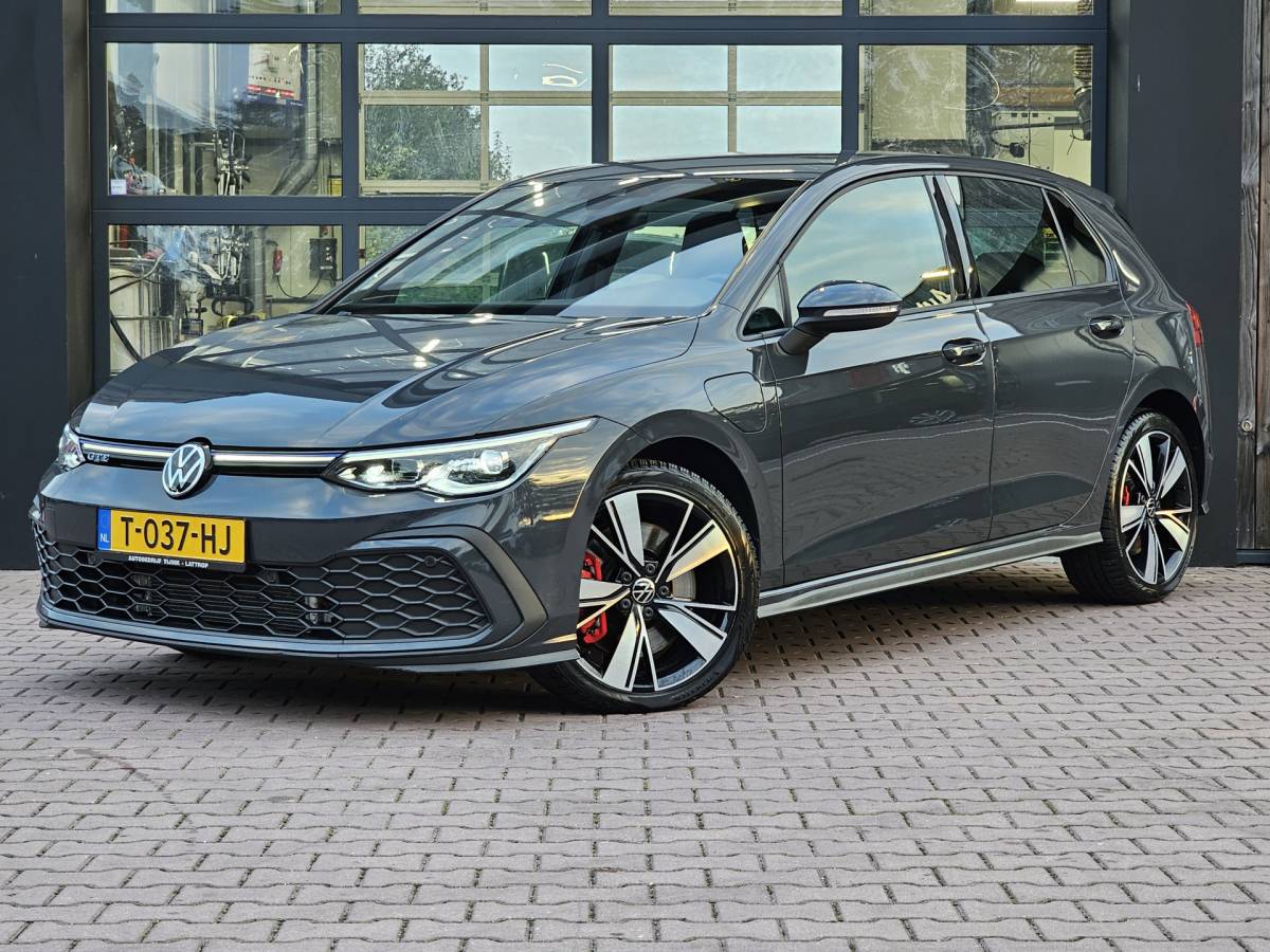 Volkswagen Golf Volkswagen Golf 1.4 eHybrid GTE | LED | ACC | Sporstoelen | Virtual | Navi | App-connect | All-seasons |
