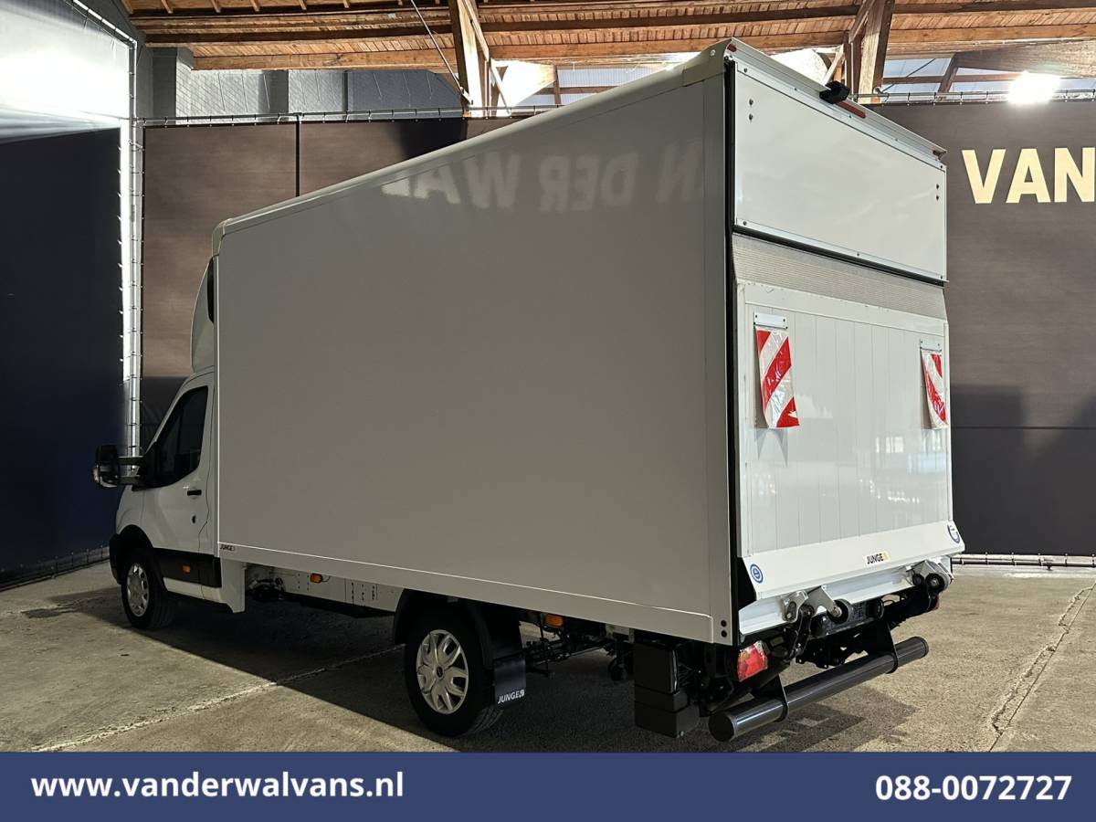 Ford Transit Ford Transit 2.0 TDCI 155pk Bakwagen 225cm Hoog Laadklep Euro6 Airco | Camera | Cruisecontrol | Verwarmde voorruit Bijrijdersbank