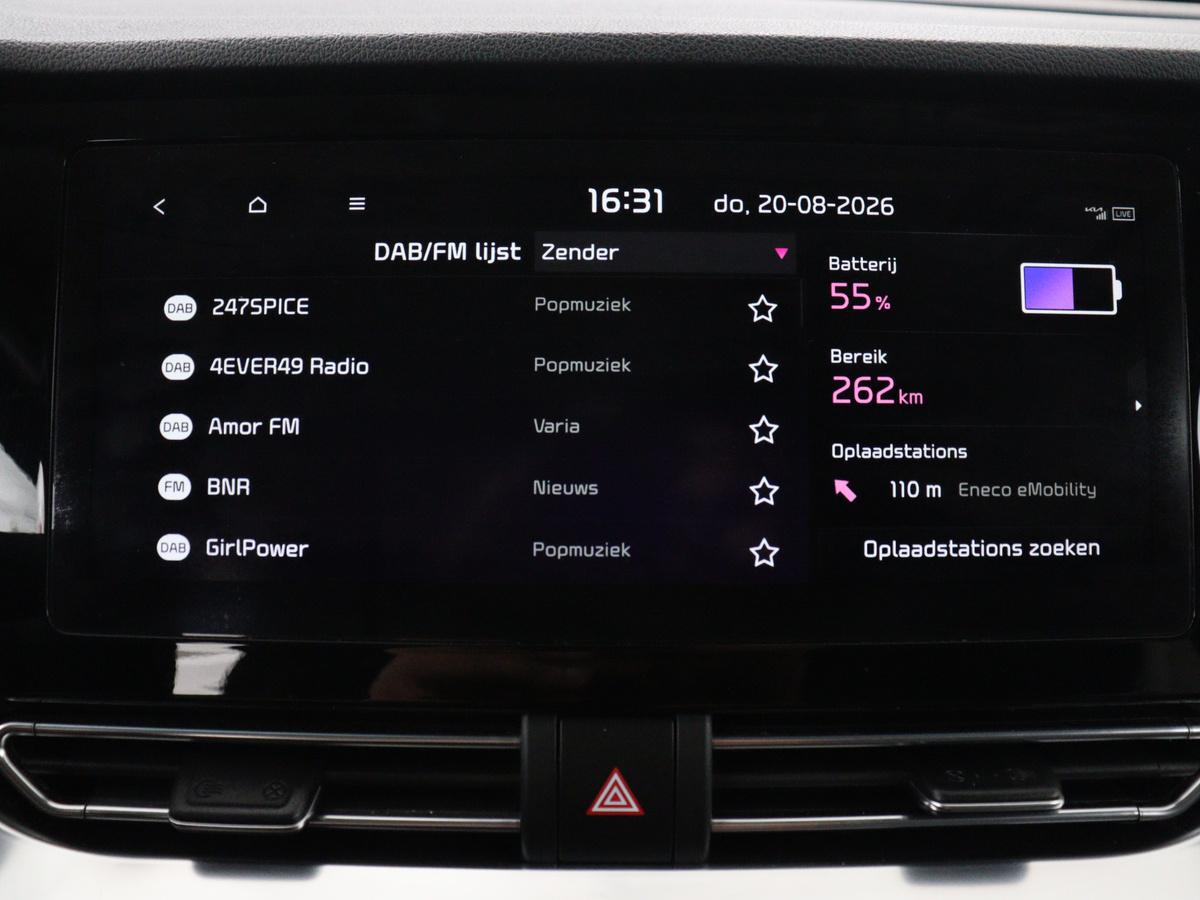 Kia e-Niro Kia e-Niro DynamicPlusLine 64 kWh | SOH 95,3% | Panoramadak | Half leder |  Stuur/stoel verwarming | Adaptive cruise | Lane assist | Climate control | Carplay | Camera | Park assist | Full LED