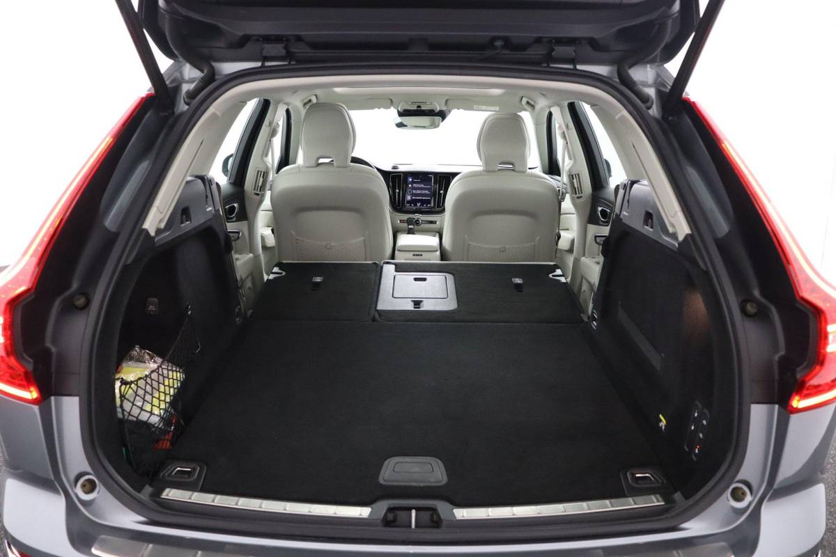 Volvo XC60 Volvo XC60 2.0 T5 Inscription |NAP|1e eigenaar|Pano|Memory|Luchtvering|Harman&Kardon