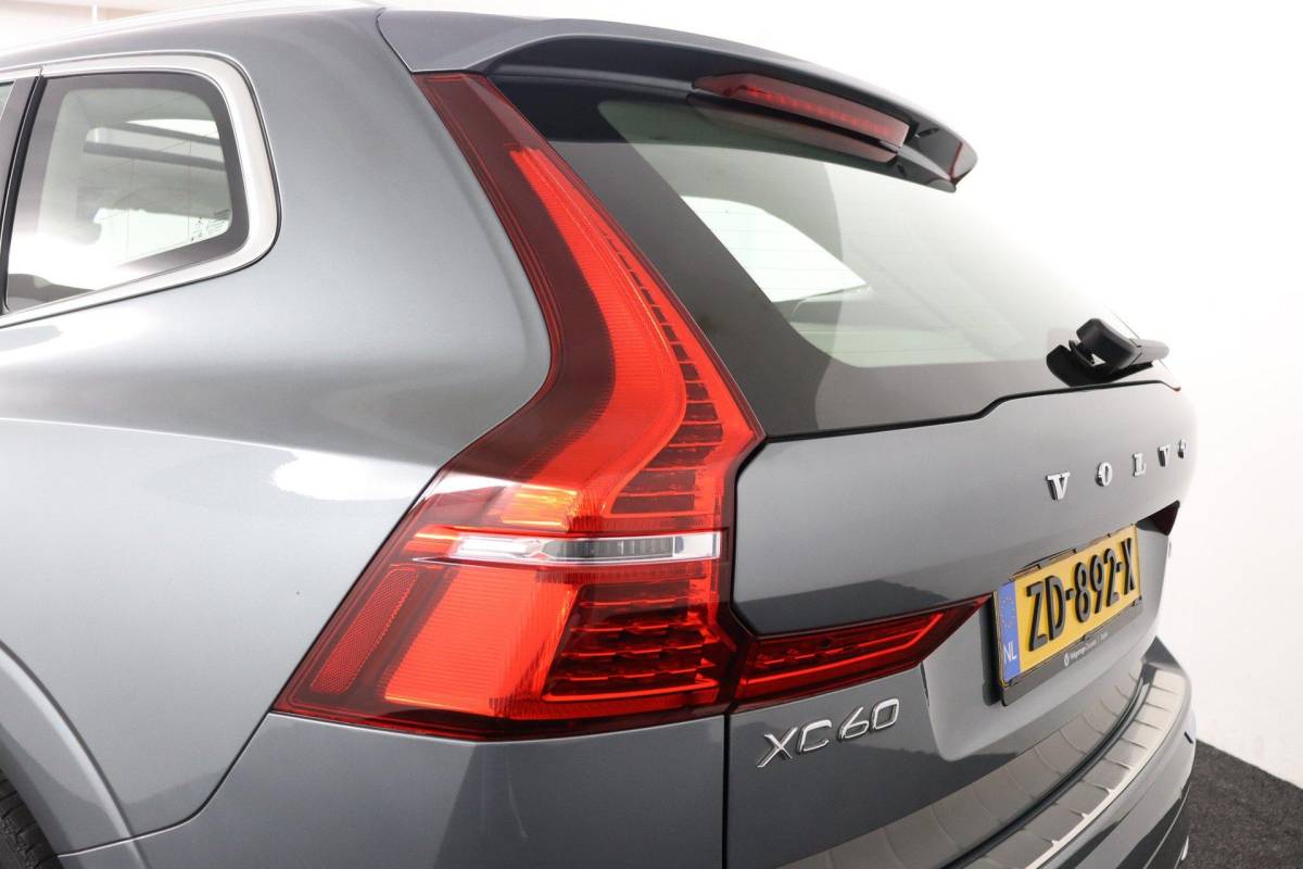 Volvo XC60 Volvo XC60 2.0 T5 Inscription |NAP|1e eigenaar|Pano|Memory|Luchtvering|Harman&Kardon