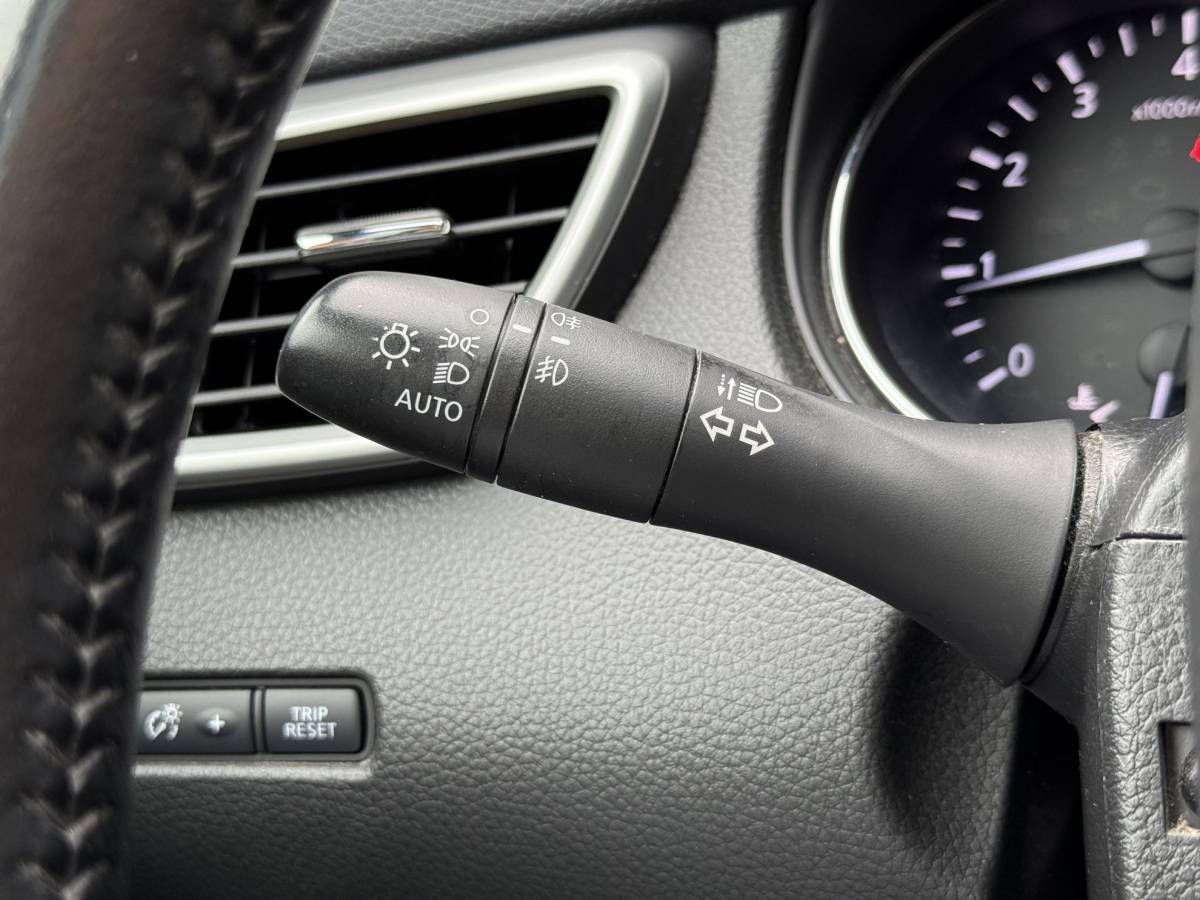 Nissan QASHQAI Nissan Qashqai 1.2 N-Connecta 1e Eigenaar|Navi|Pano|360 Camera|Clima|Cruise|PDC|Stoelverwarming|Dealer Onderhouden|N.A.P|APK tot 07-2027
