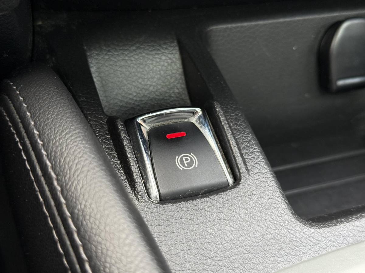 Nissan QASHQAI Nissan Qashqai 1.2 N-Connecta 1e Eigenaar|Navi|Pano|360 Camera|Clima|Cruise|PDC|Stoelverwarming|Dealer Onderhouden|N.A.P|APK tot 07-2027