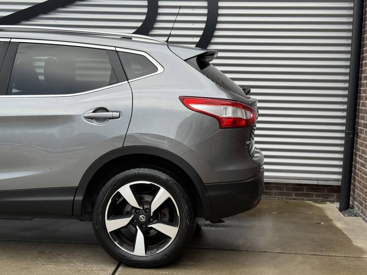 Nissan QASHQAI Nissan Qashqai 1.2 N-Connecta 1e Eigenaar|Navi|Pano|360 Camera|Clima|Cruise|PDC|Stoelverwarming|Dealer Onderhouden|N.A.P|APK tot 07-2027