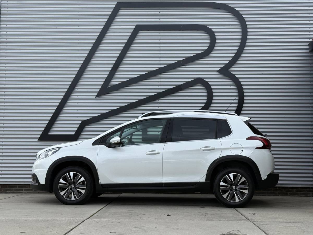 Peugeot 2008 Peugeot 2008 1.2 PureTech Allure 2e Eigenaar|Navi|Pano|Carplay|Clima|Cruise|PDC|Dealer Onderhouden|APK tot 02-2027