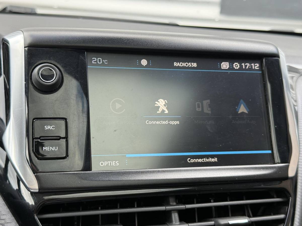 Peugeot 2008 Peugeot 2008 1.2 PureTech Allure 2e Eigenaar|Navi|Pano|Carplay|Clima|Cruise|PDC|Dealer Onderhouden|APK tot 02-2027