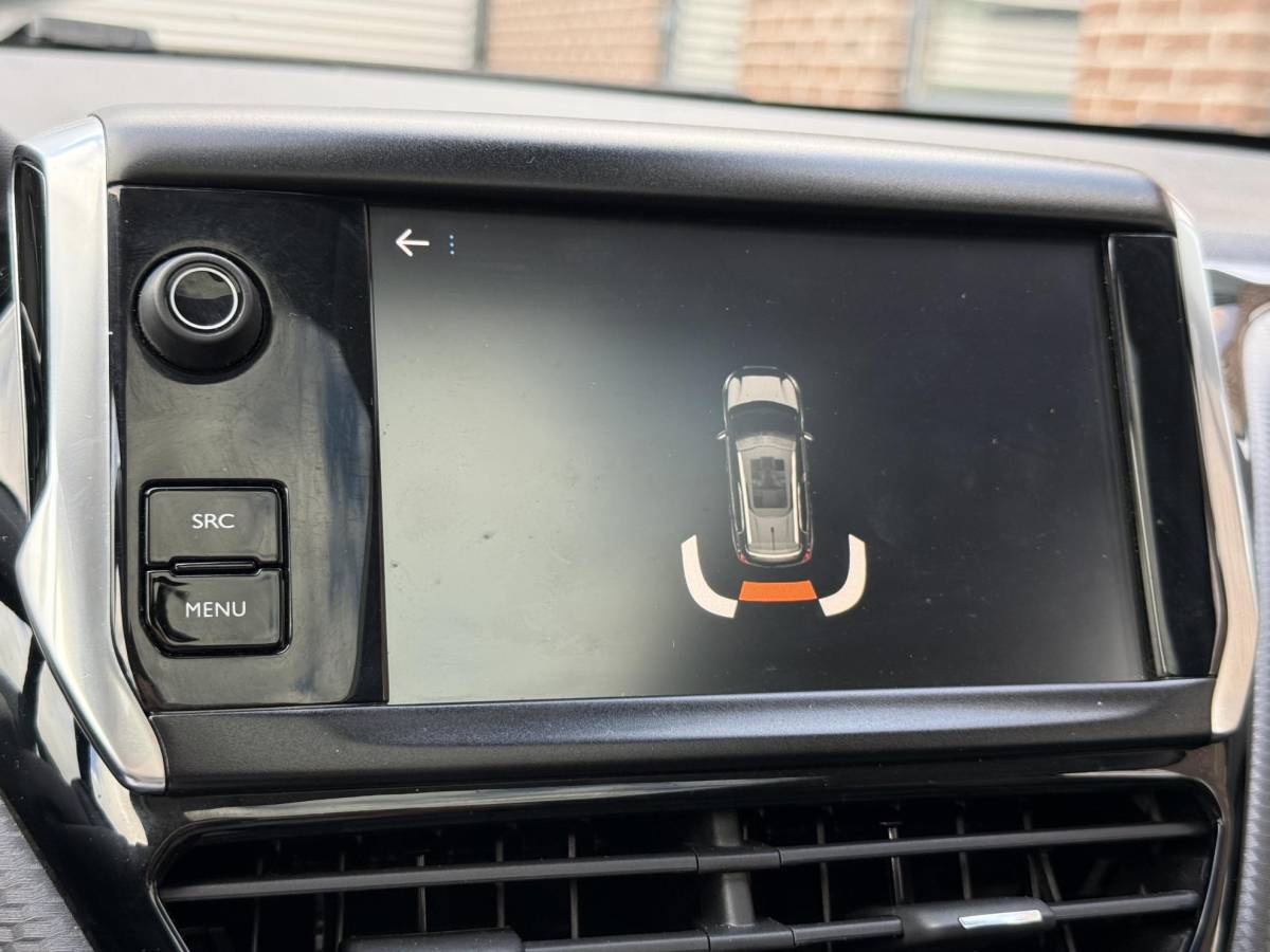 Peugeot 2008 Peugeot 2008 1.2 PureTech Allure 2e Eigenaar|Navi|Pano|Carplay|Clima|Cruise|PDC|Dealer Onderhouden|APK tot 02-2027