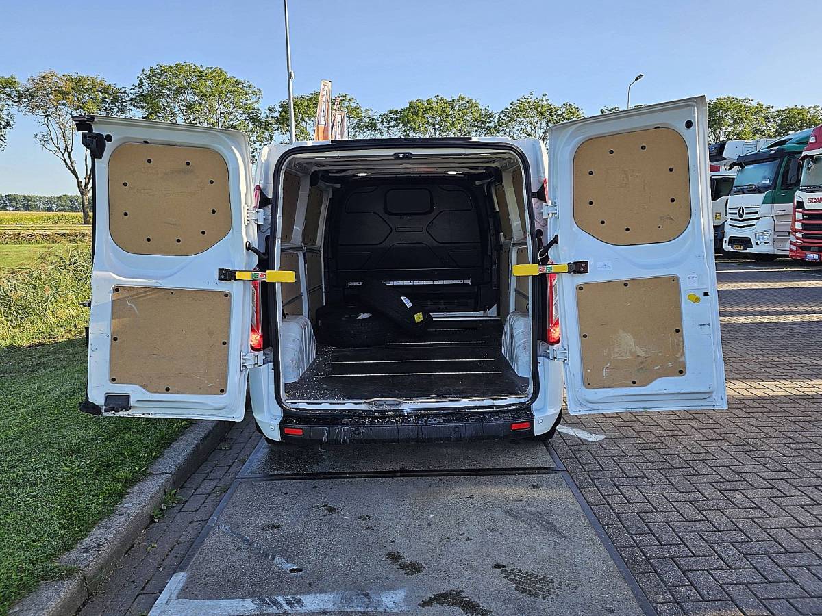 Ford Transit Custom FORD TRANSIT CUSTOM 2.0 l2h1 navi airco pdc