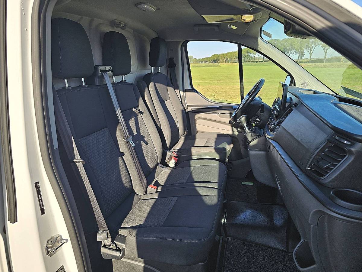 Ford Transit Custom FORD TRANSIT CUSTOM 2.0 l2h1 navi airco pdc