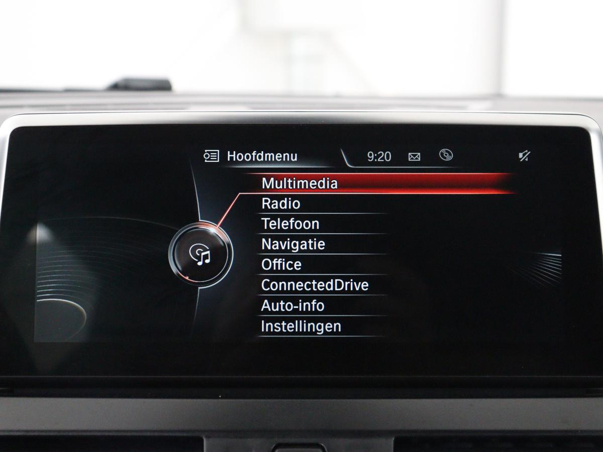 BMW 2 Serie BMW 2-serie Active Tourer 225xe iPerformance Centennial High Executive | SOH 88,6% | Leder | Stoelverwarming |  Adaptive cruise | Head-up | Navigatie | Bluetooth | Camera | Park assist | Elektrische achterklep | Trekhaak