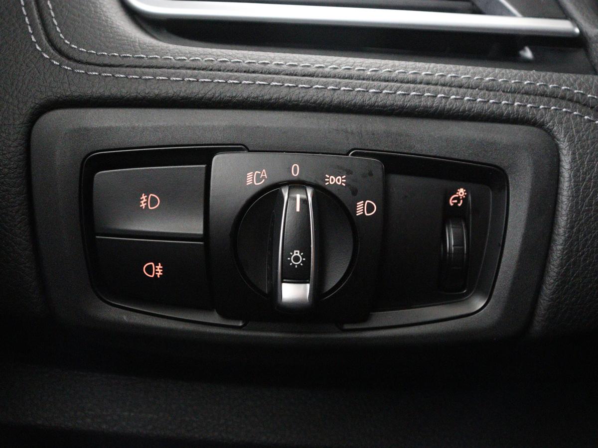 BMW 2 Serie BMW 2-serie Active Tourer 225xe iPerformance Centennial High Executive | SOH 88,6% | Leder | Stoelverwarming |  Adaptive cruise | Head-up | Navigatie | Bluetooth | Camera | Park assist | Elektrische achterklep | Trekhaak
