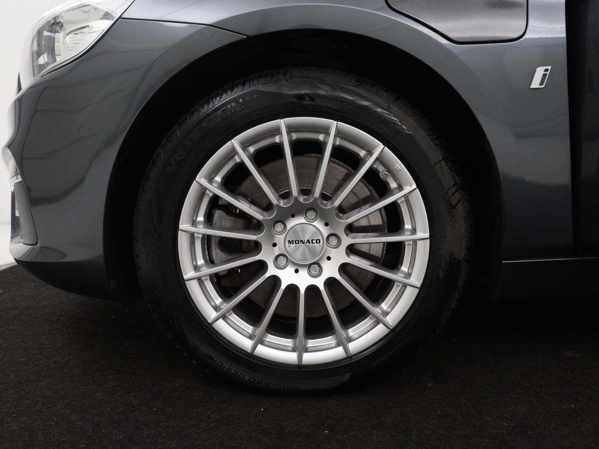 BMW 2 Serie BMW 2-serie Active Tourer 225xe iPerformance Centennial High Executive | SOH 88,6% | Leder | Stoelverwarming |  Adaptive cruise | Head-up | Navigatie | Bluetooth | Camera | Park assist | Elektrische achterklep | Trekhaak