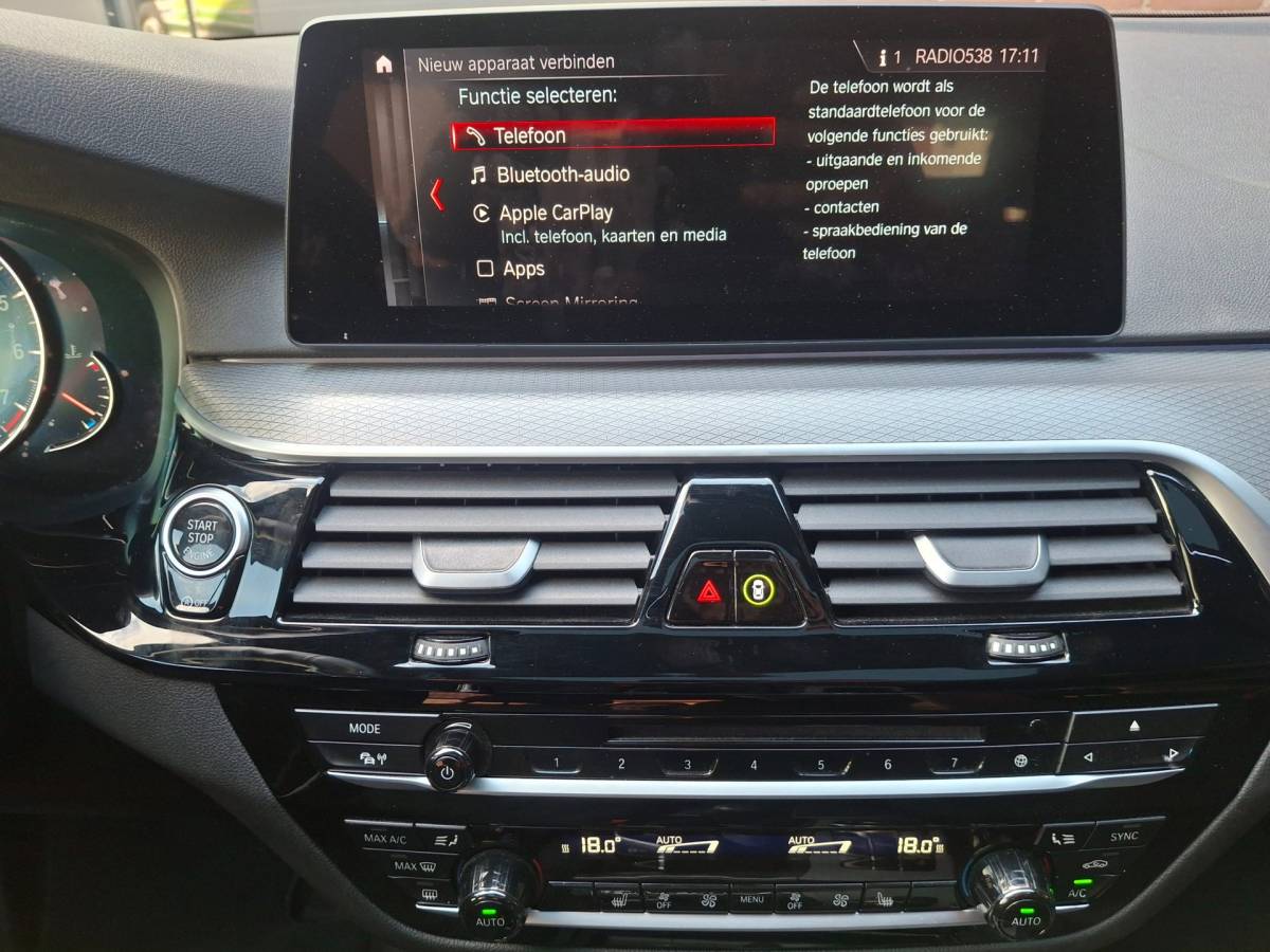 BMW 5 Serie BMW 5-serie 540i xDrive 340PK M-Sport Panoramadak / Harman & Kardon / Night Vision / Apple Carplay / Rondom Zicht Camera / Stoelve