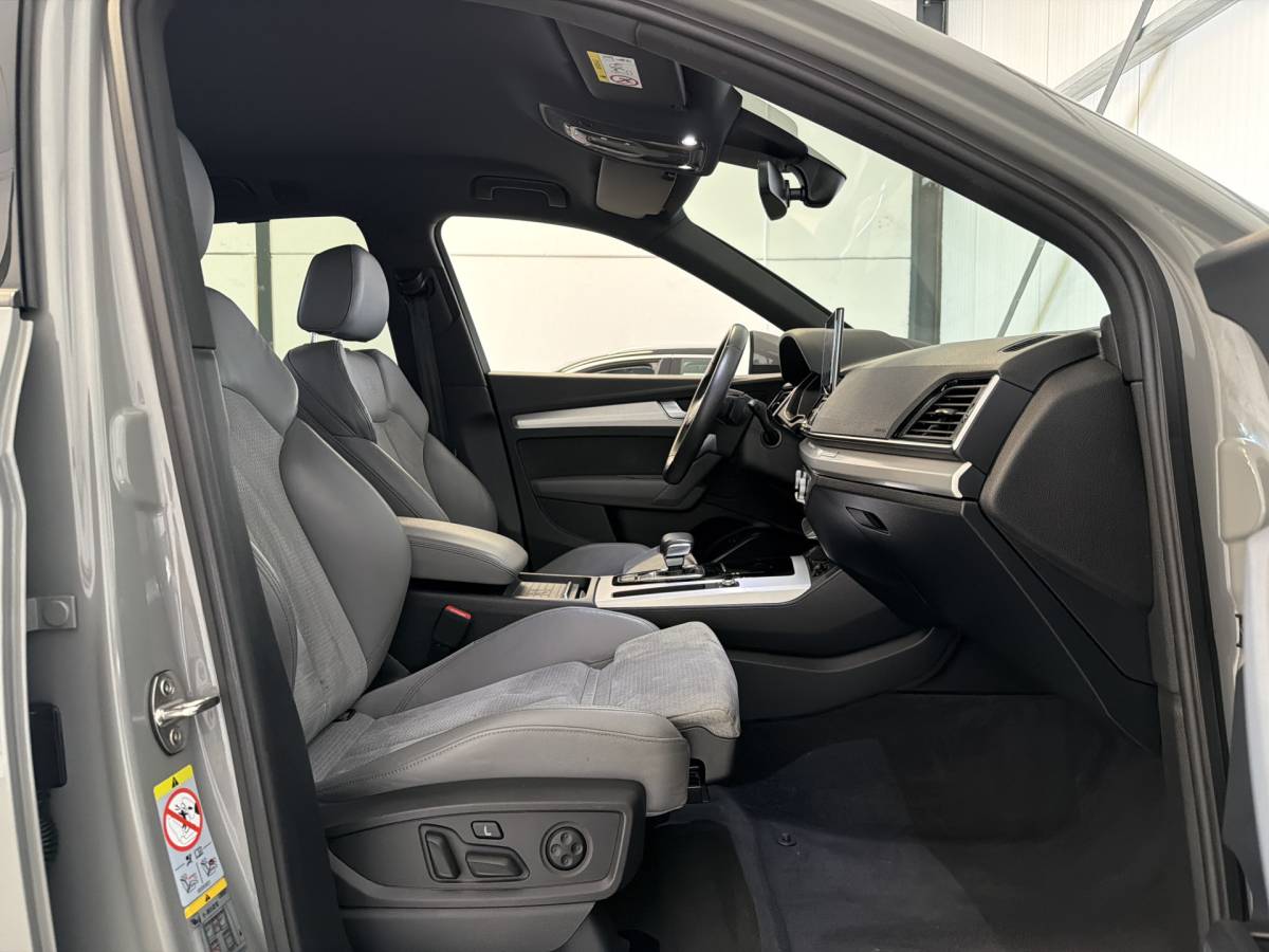 Audi Q5 Audi Q5 55 TFSIe 367PK HYBRID QUATTRO S-LINE SPORT LEDER/360° CAMERA/LED/NAV/CARPLAY