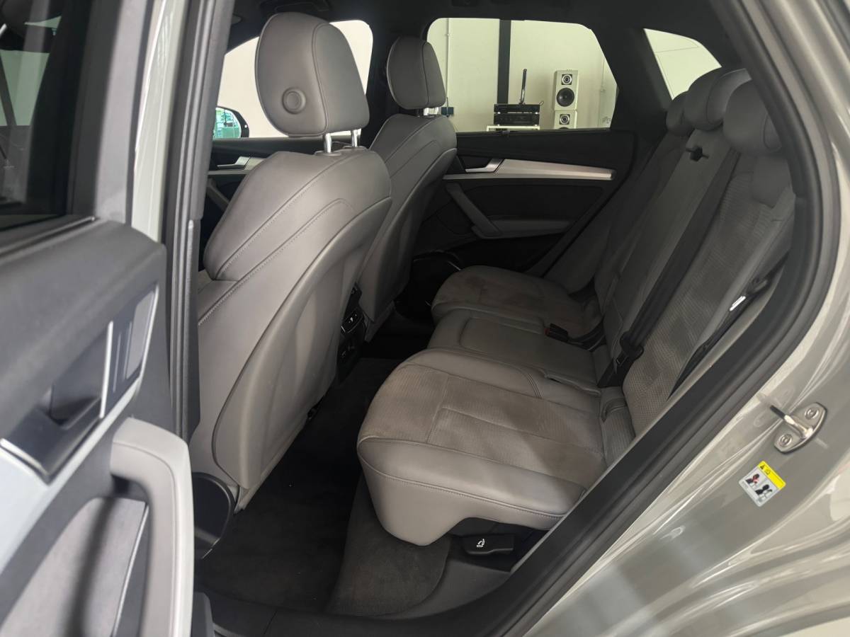 Audi Q5 Audi Q5 55 TFSIe 367PK HYBRID QUATTRO S-LINE SPORT LEDER/360° CAMERA/LED/NAV/CARPLAY