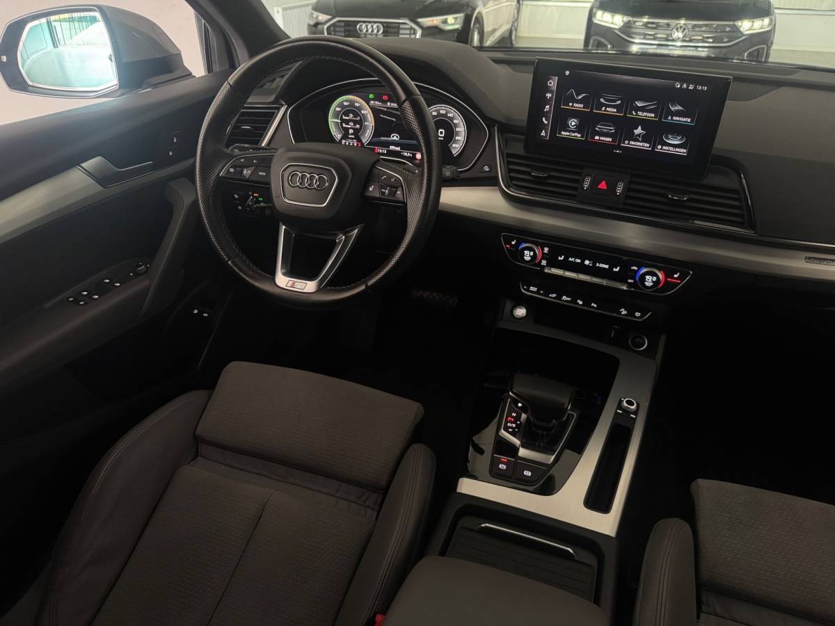 Audi Q5 Audi Q5 55 TFSIe 367PK HYBRID QUATTRO S-LINE SPORT LEDER/360° CAMERA/LED/NAV/CARPLAY