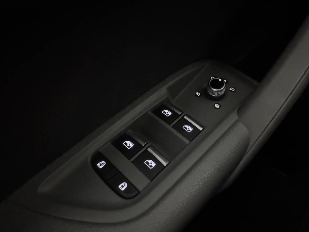 Audi Q5 Audi Q5 55 TFSIe 367PK HYBRID QUATTRO S-LINE SPORT LEDER/360° CAMERA/LED/NAV/CARPLAY