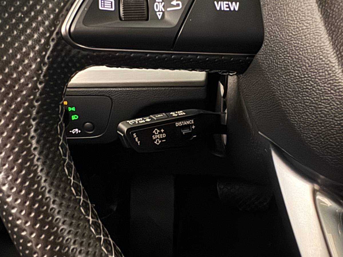 Audi Q5 Audi Q5 55 TFSIe 367PK HYBRID QUATTRO S-LINE SPORT LEDER/360° CAMERA/LED/NAV/CARPLAY