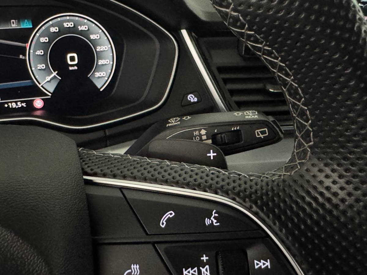 Audi Q5 Audi Q5 55 TFSIe 367PK HYBRID QUATTRO S-LINE SPORT LEDER/360° CAMERA/LED/NAV/CARPLAY