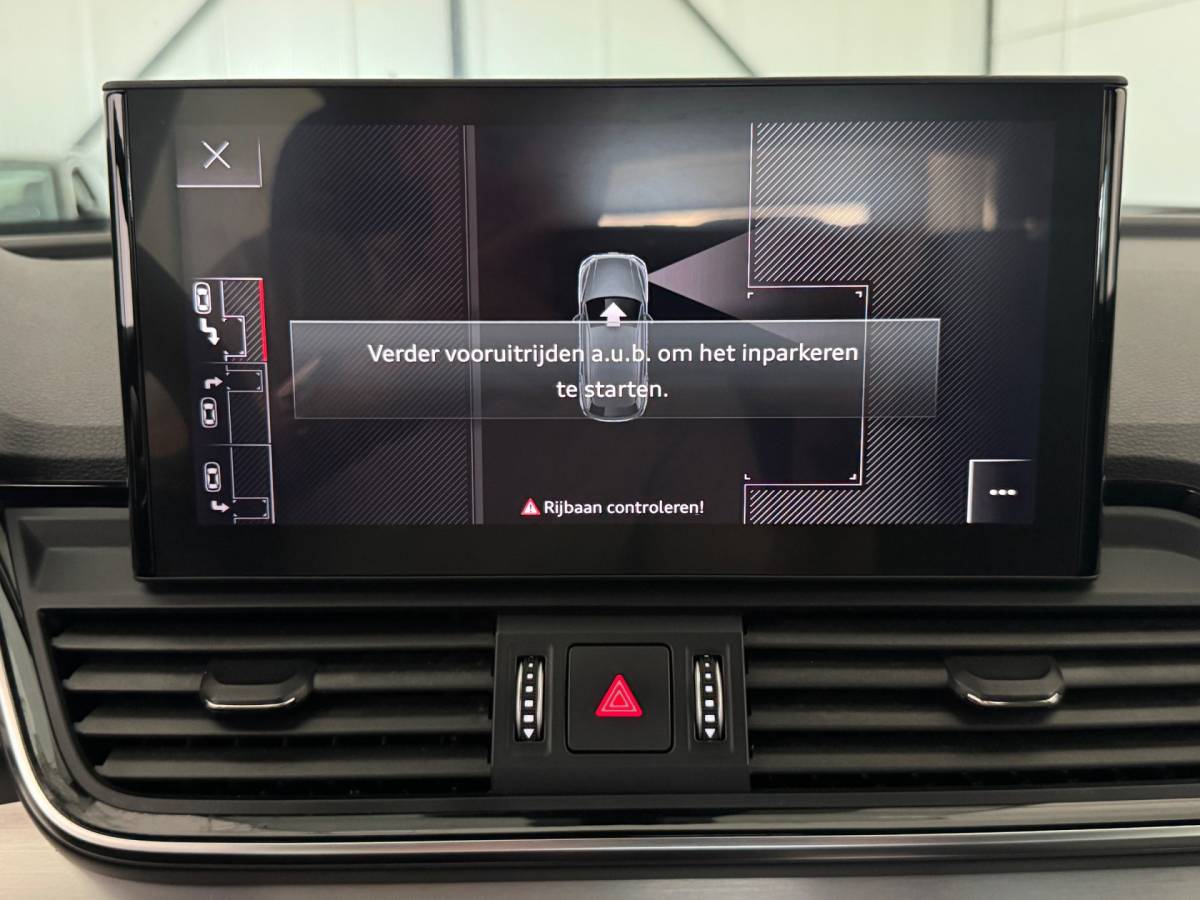 Audi Q5 Audi Q5 55 TFSIe 367PK HYBRID QUATTRO S-LINE SPORT LEDER/360° CAMERA/LED/NAV/CARPLAY