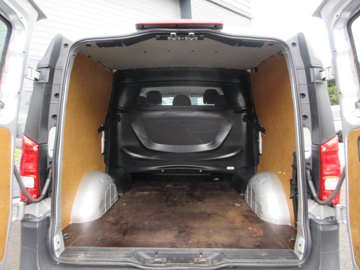 Mercedes-Benz Vito Mercedes-Benz Vito 114 CDI Lang DC automaat dubbel cabine