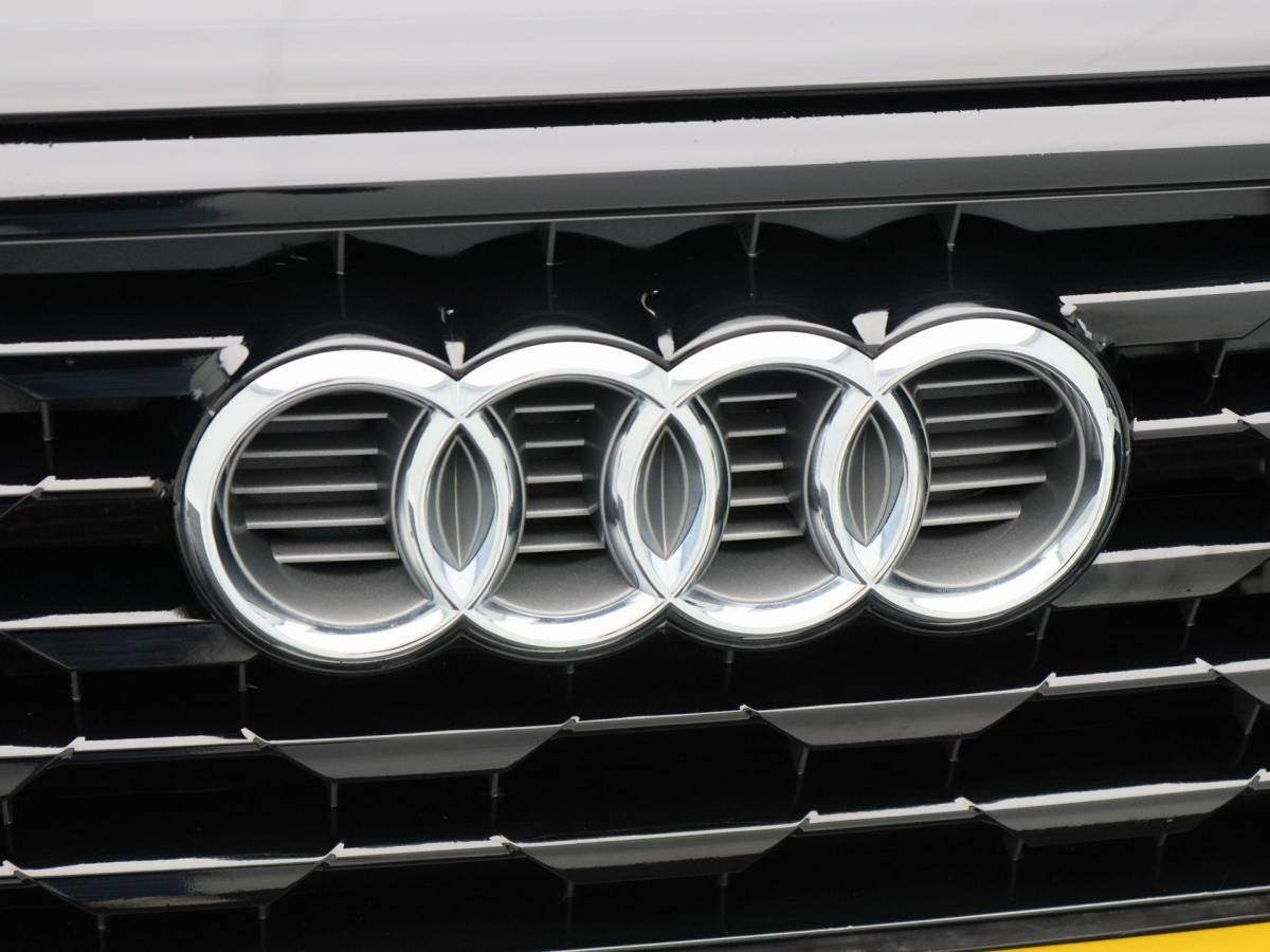 Audi Q2 Audi Q2 30 TFSi 115 Pk Automaat | Stoelverwarming | Climatronic | Navigatie | Trekhaak | 17 Inch | 72.641 Km !!