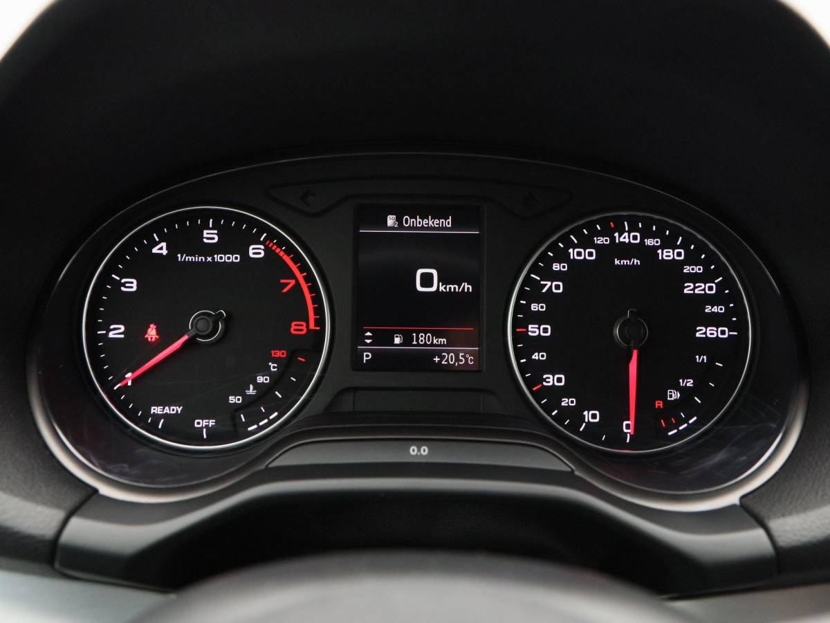 Audi Q2 Audi Q2 30 TFSi 115 Pk Automaat | Stoelverwarming | Climatronic | Navigatie | Trekhaak | 17 Inch | 72.641 Km !!