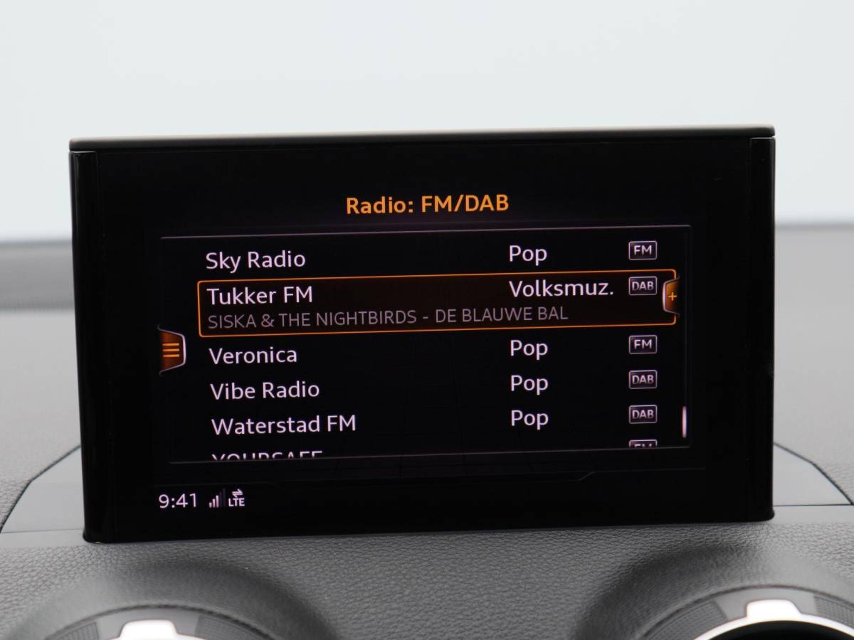Audi Q2 Audi Q2 30 TFSi 115 Pk Automaat | Stoelverwarming | Climatronic | Navigatie | Trekhaak | 17 Inch | 72.641 Km !!