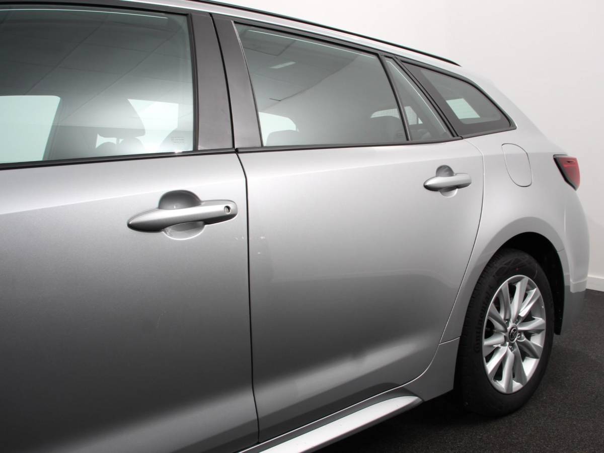Toyota Corolla Touring Sports Toyota Corolla Touring Sports Automaat Hybrid 140 Active Navigatie Apple Carplay/Android Auto Climate Control Cruise Control Adaptive 17″Lichtmetalen velgen Camera