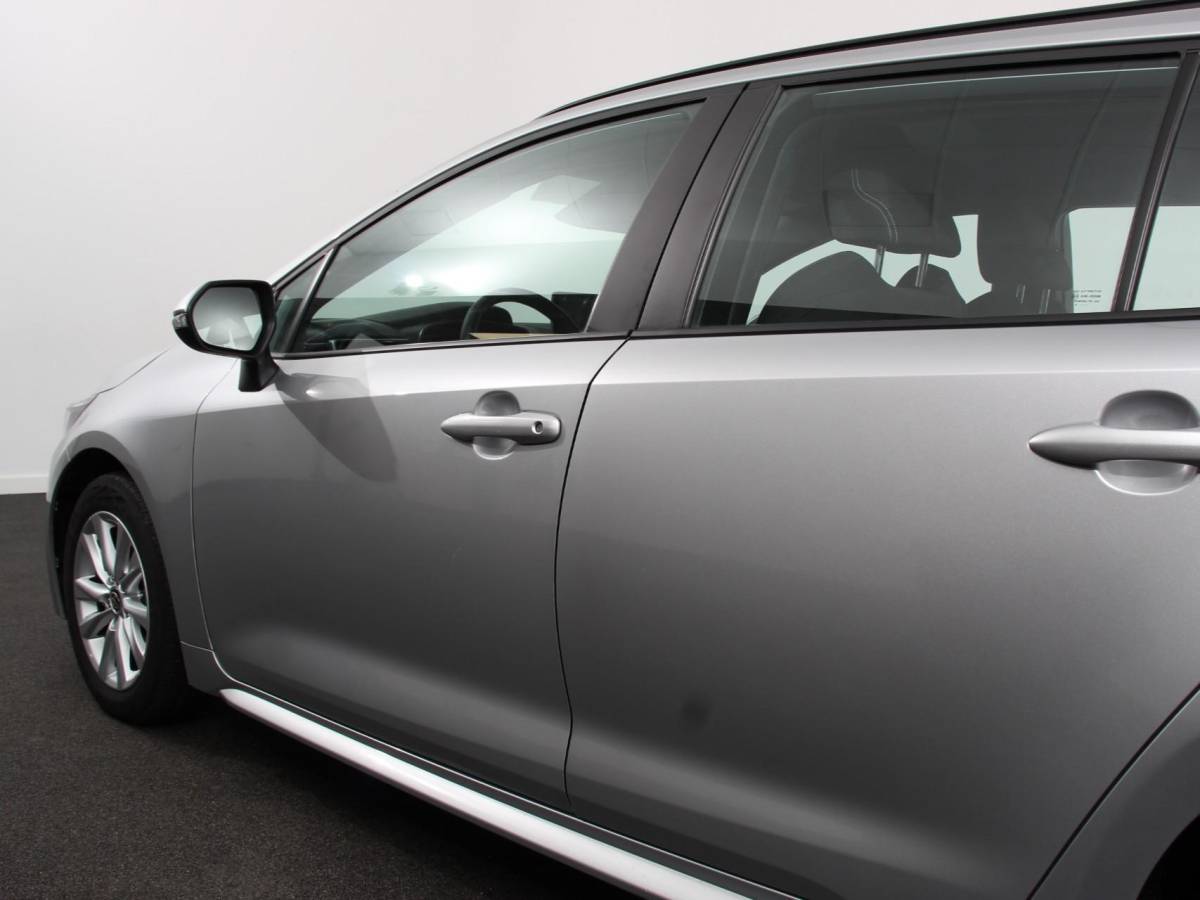 Toyota Corolla Touring Sports Toyota Corolla Touring Sports Automaat Hybrid 140 Active Navigatie Apple Carplay/Android Auto Climate Control Cruise Control Adaptive 17″Lichtmetalen velgen Camera