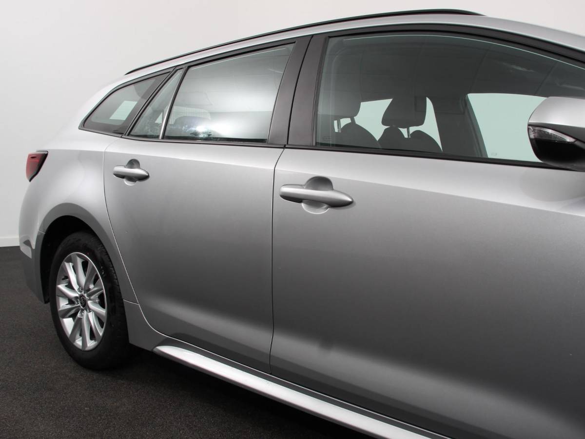 Toyota Corolla Touring Sports Toyota Corolla Touring Sports Automaat Hybrid 140 Active Navigatie Apple Carplay/Android Auto Climate Control Cruise Control Adaptive 17″Lichtmetalen velgen Camera