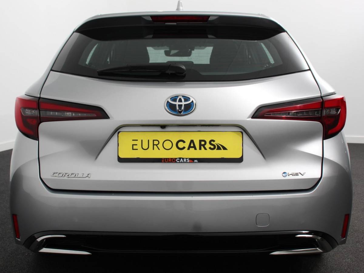 Toyota Corolla Touring Sports Toyota Corolla Touring Sports Automaat Hybrid 140 Active Navigatie Apple Carplay/Android Auto Climate Control Cruise Control Adaptive 17″Lichtmetalen velgen Camera