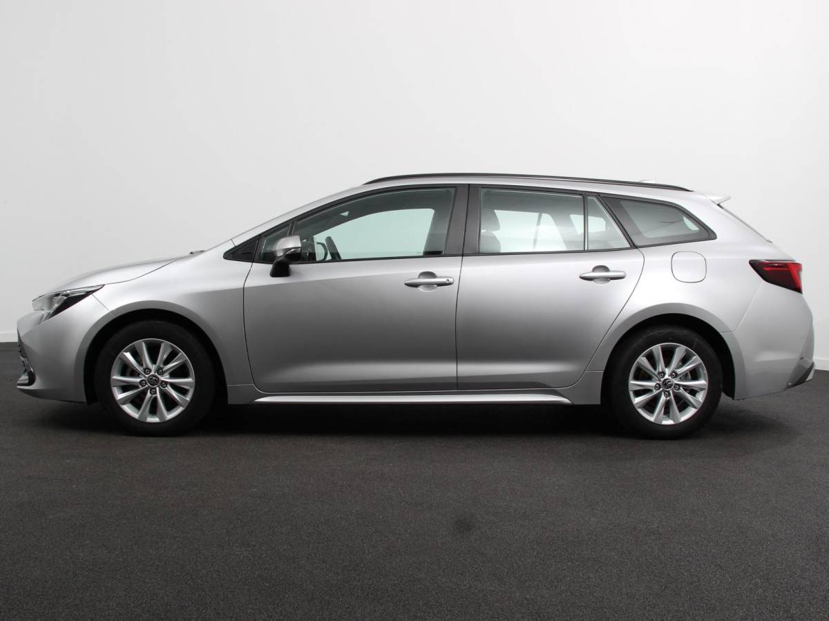 Toyota Corolla Touring Sports Toyota Corolla Touring Sports Automaat Hybrid 140 Active Navigatie Apple Carplay/Android Auto Climate Control Cruise Control Adaptive 17″Lichtmetalen velgen Camera