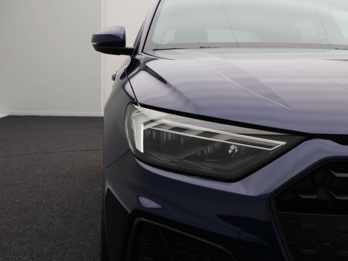 Audi A1 Sportback Audi A1 Sportback 30 TFSi 115 Pk Automaat S Edition | Full LED | Adaptive Cruise Control | Zwart Optiek | Stoelverwarming | Navigatie | Carplay | 18 Inch | 6.229 Km!!