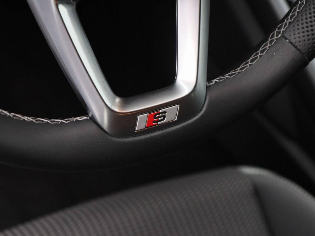 Audi A1 Sportback Audi A1 Sportback 30 TFSi 115 Pk Automaat S Edition | Full LED | Adaptive Cruise Control | Zwart Optiek | Stoelverwarming | Navigatie | Carplay | 18 Inch | 6.229 Km!!