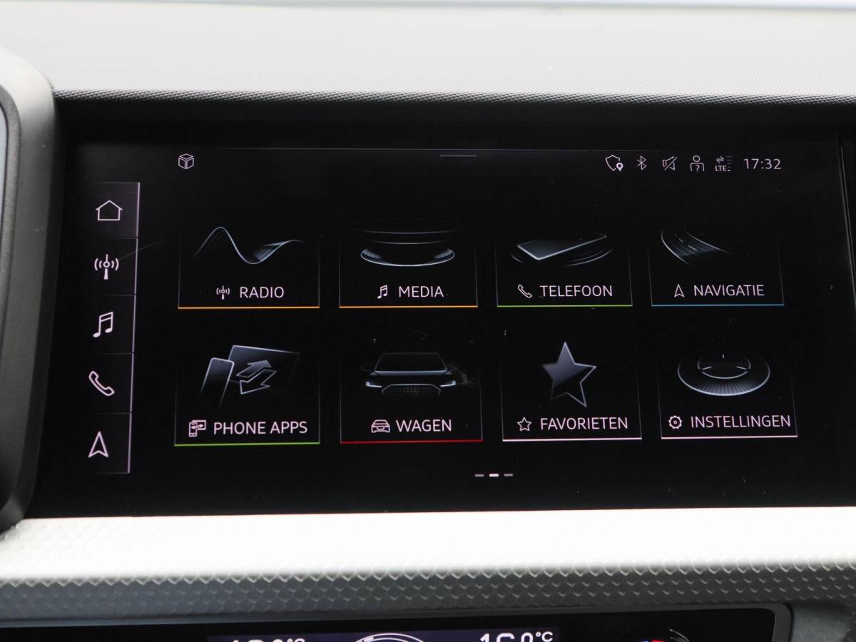 Audi A1 Sportback Audi A1 Sportback 30 TFSi 115 Pk Automaat S Edition | Full LED | Adaptive Cruise Control | Zwart Optiek | Stoelverwarming | Navigatie | Carplay | 18 Inch | 6.229 Km!!