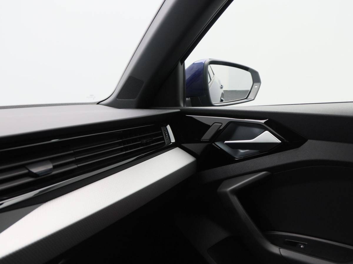 Audi A1 Sportback Audi A1 Sportback 30 TFSi 115 Pk Automaat S Edition | Full LED | Adaptive Cruise Control | Zwart Optiek | Stoelverwarming | Navigatie | Carplay | 18 Inch | 6.229 Km!!