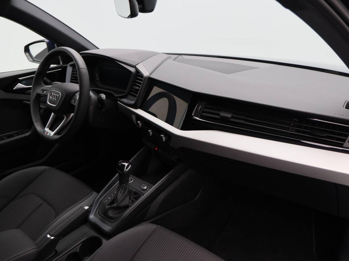 Audi A1 Sportback Audi A1 Sportback 30 TFSi 115 Pk Automaat S Edition | Full LED | Adaptive Cruise Control | Zwart Optiek | Stoelverwarming | Navigatie | Carplay | 18 Inch | 6.229 Km!!