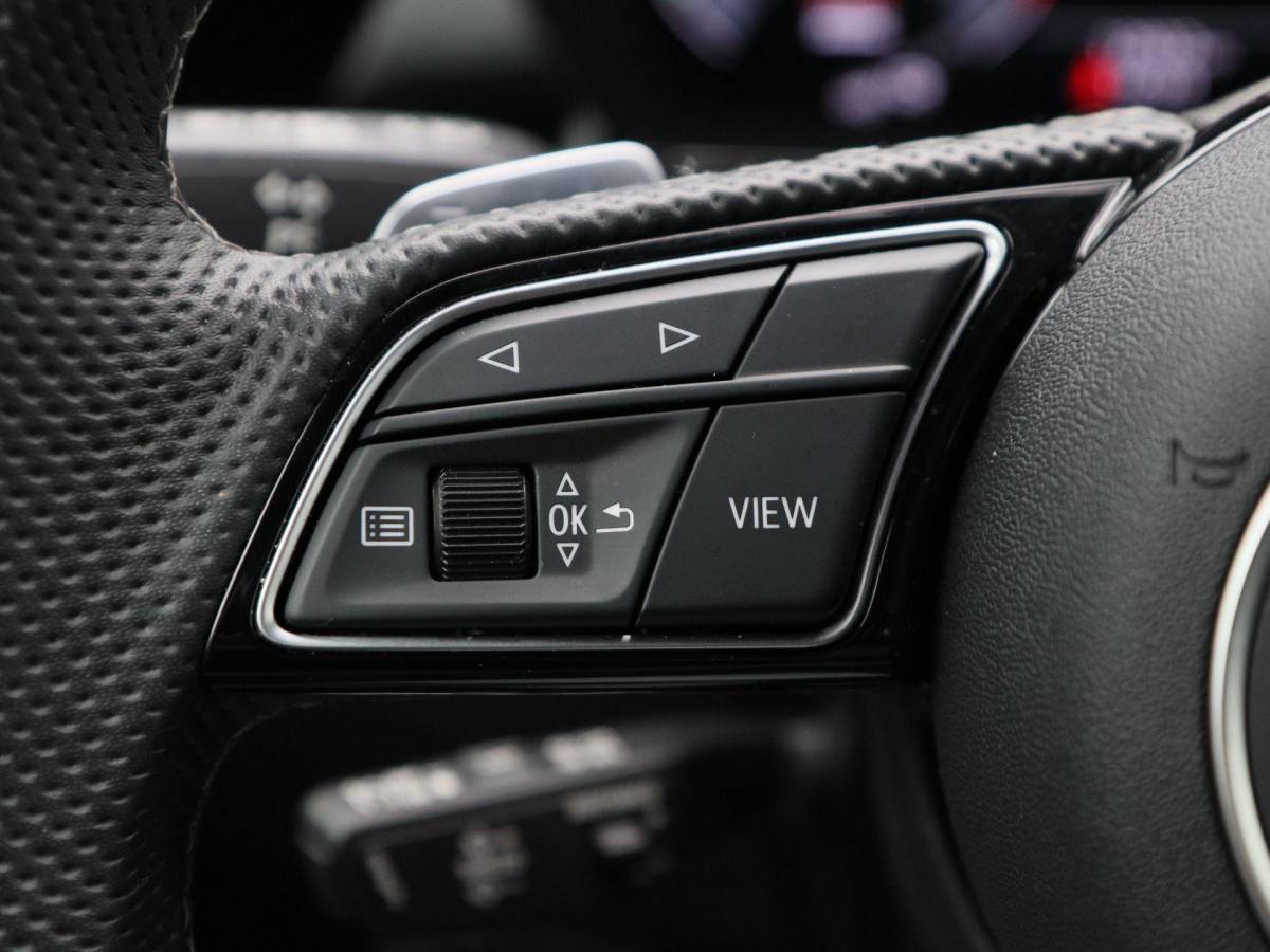 Audi A3 Audi A3 Sportback 45 TFSi e 272 Pk S-line Competition | Stoelverwarming | Trekhaak | Adaptive Cruise | Camera | CarPlay | 18 Inch | 12.686 Km !!